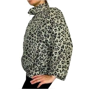 FUDA International Bomber Jacket Small 100% Silk Cheetah Cat Print Vintage
